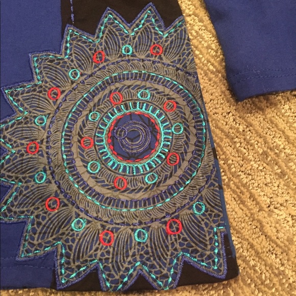 NWT Leopards & Roses Tunic - Picture 2 of 4